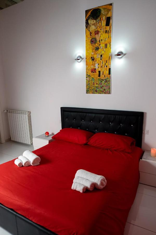Roma Castel Nepi Home Near Colosseo ภายนอก รูปภาพ