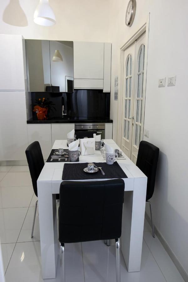 Roma Castel Nepi Home Near Colosseo ภายนอก รูปภาพ
